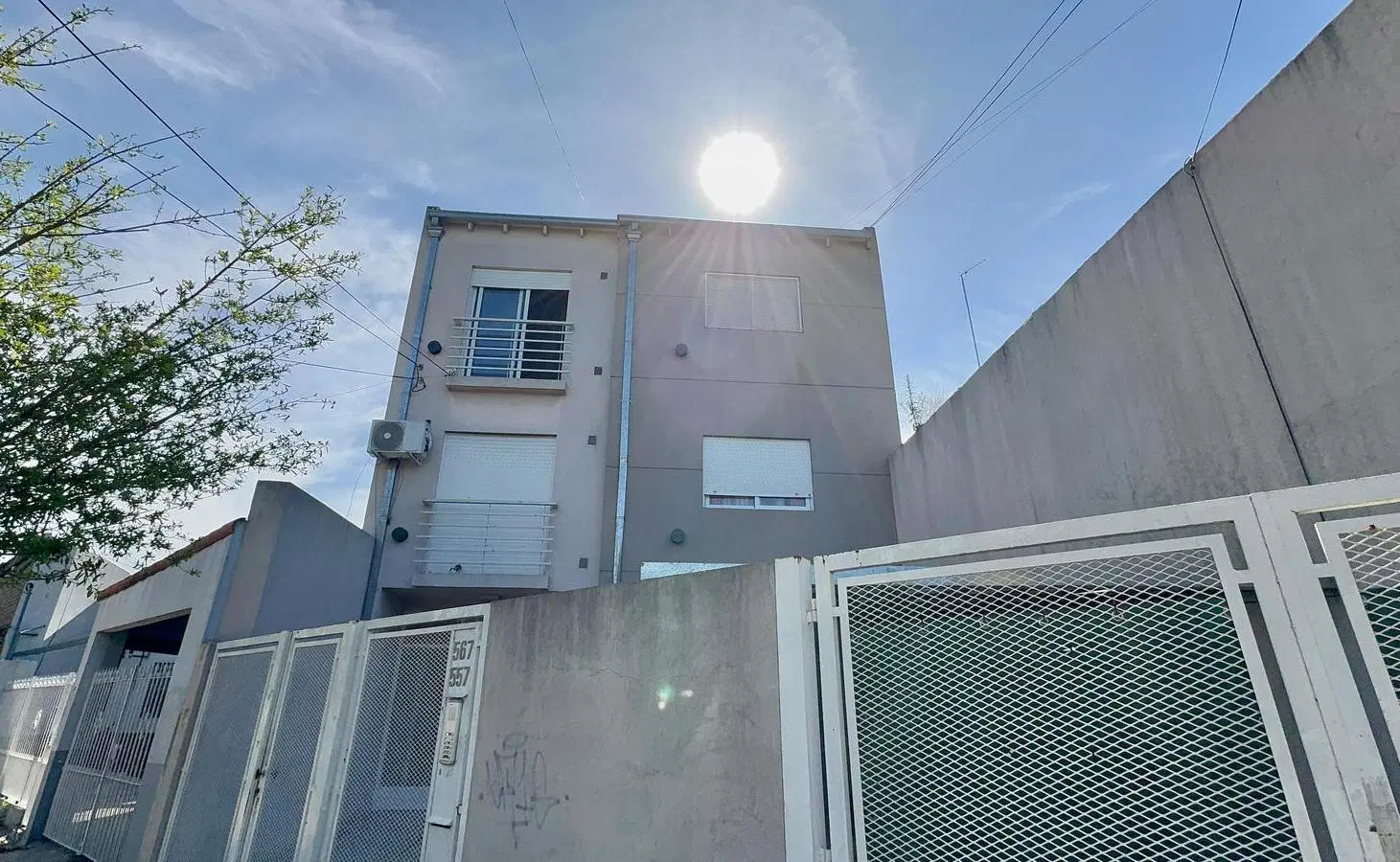 Departamento en   de un ambiente en Moron - Nuevo Valor 4