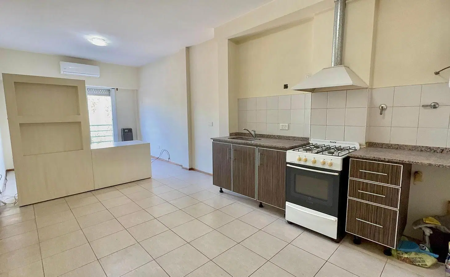 Departamento en   de un ambiente en Moron - Nuevo Valor 3