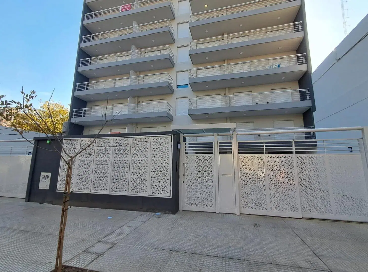Moderno Ambiente en alquiler a estrenar en Morón 3