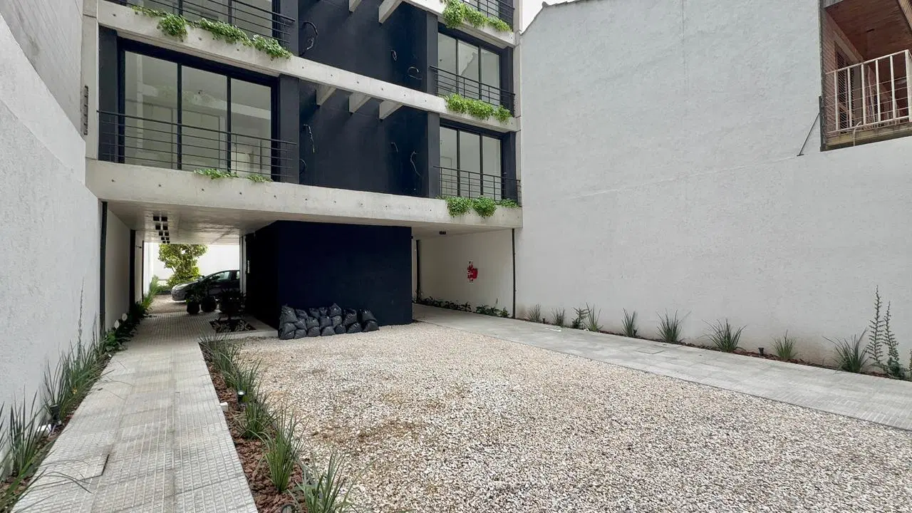 Moderno departamento de 2 ambientes en venta en Morón 4