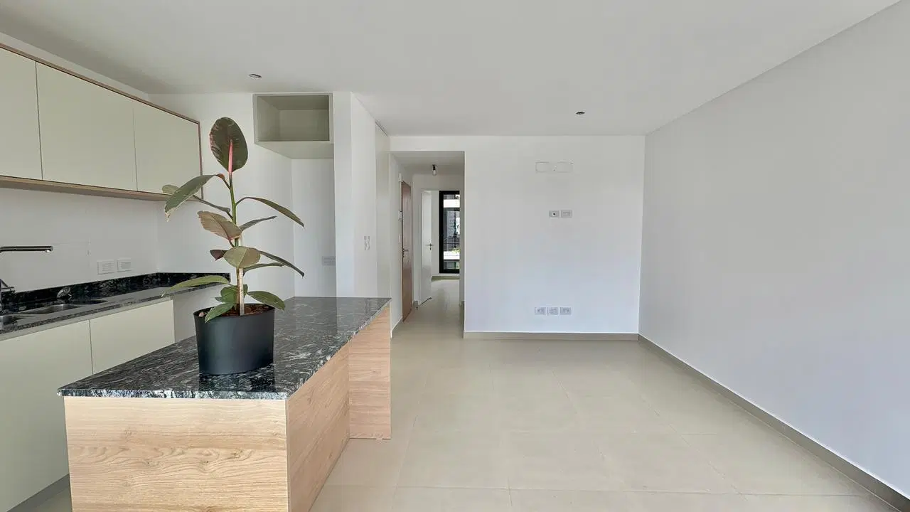 Moderno departamento de 2 ambientes en venta en Morón 5