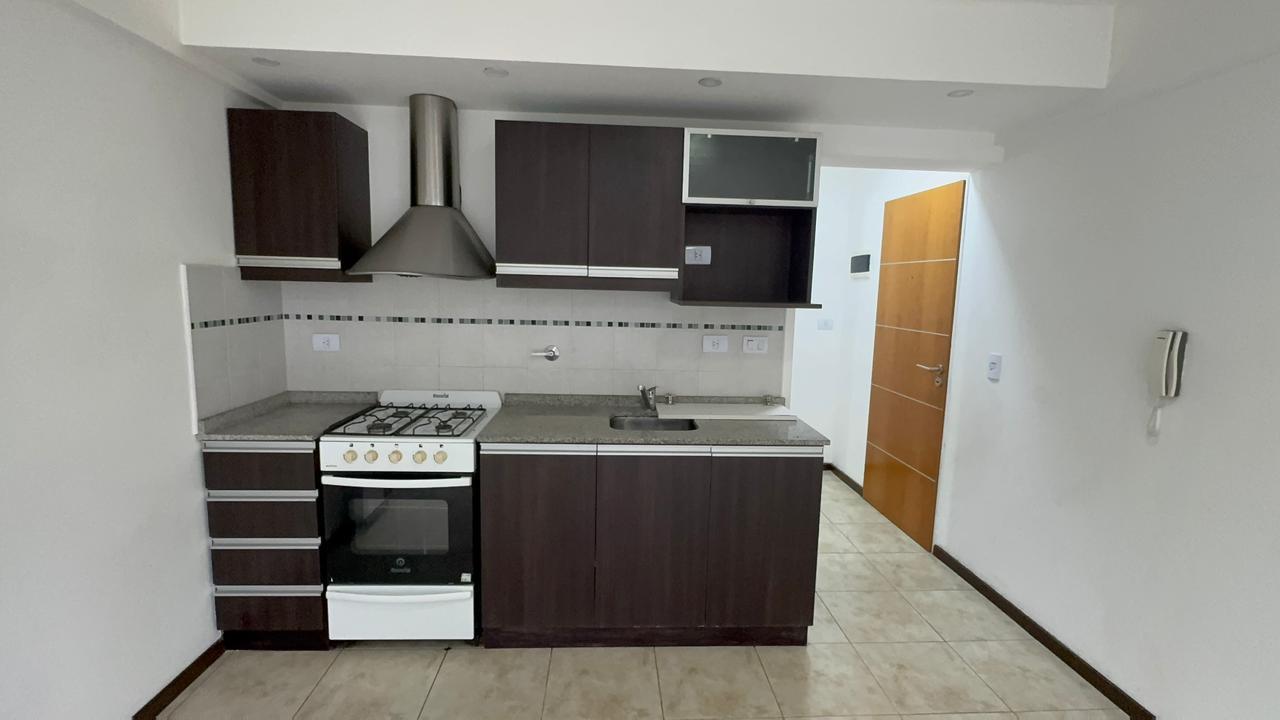 Foto de Amplio monoambiente en alquiler Morón, imagen 4