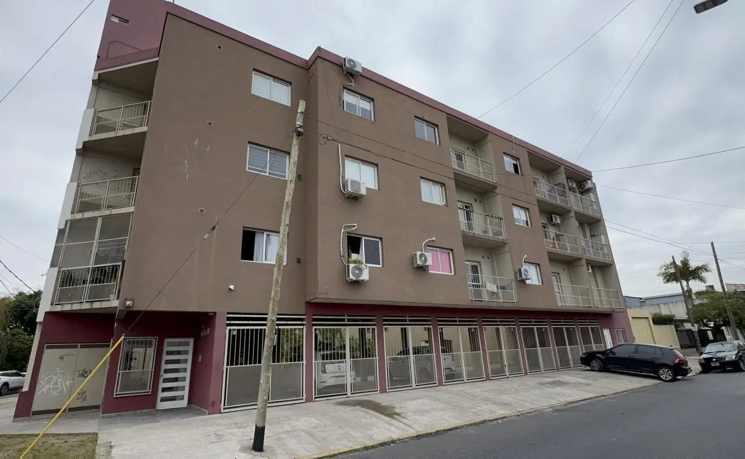 Excelente departamento de dos ambientes en Villa Luzuriaga 2