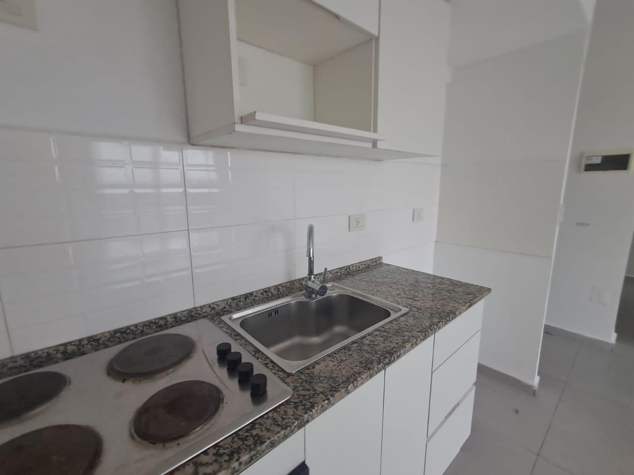 Foto de Moderno departamento de 2 ambientes en Morón, imagen 4