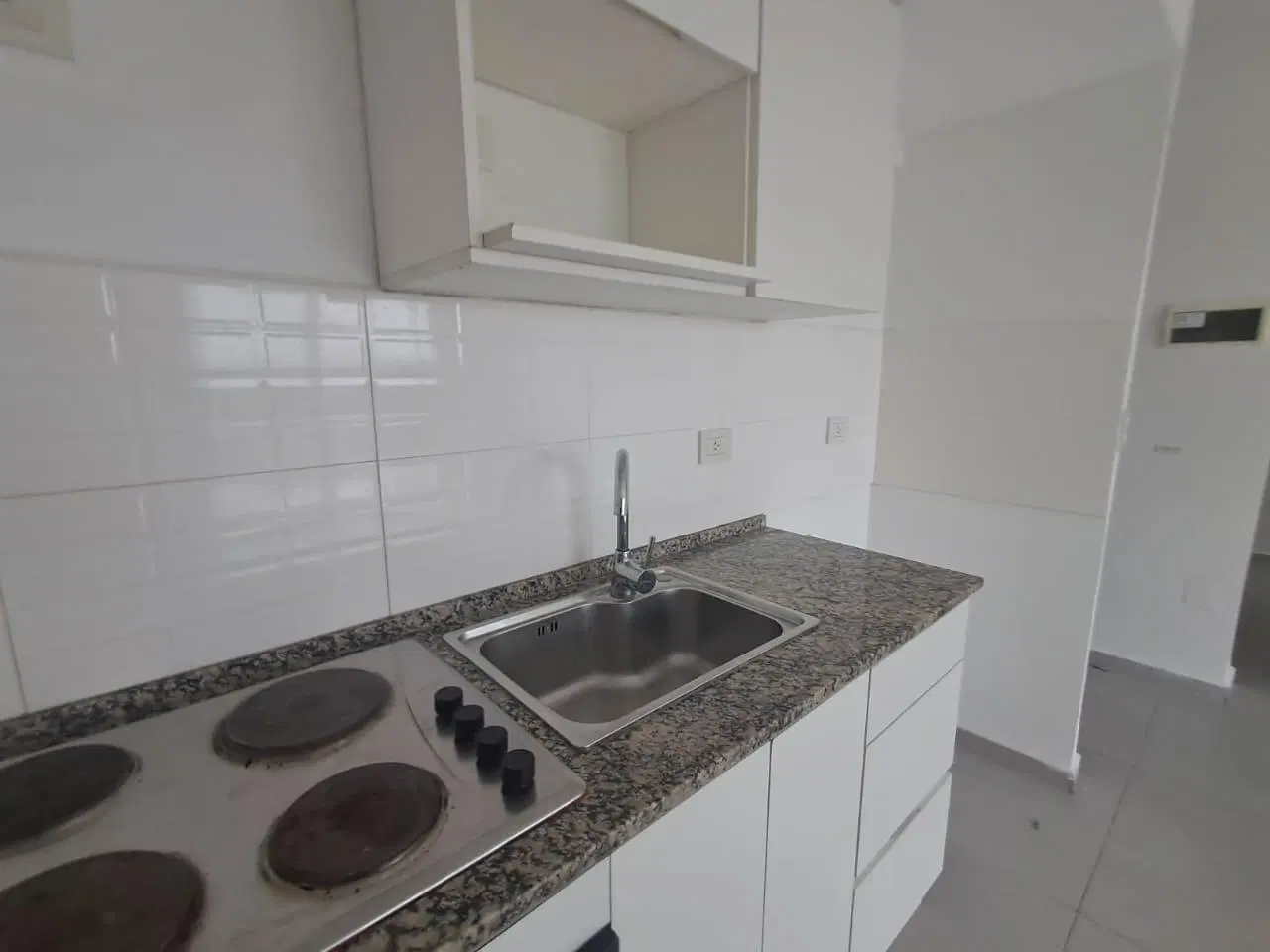 Moderno departamento de 2 ambientes en Morón 4