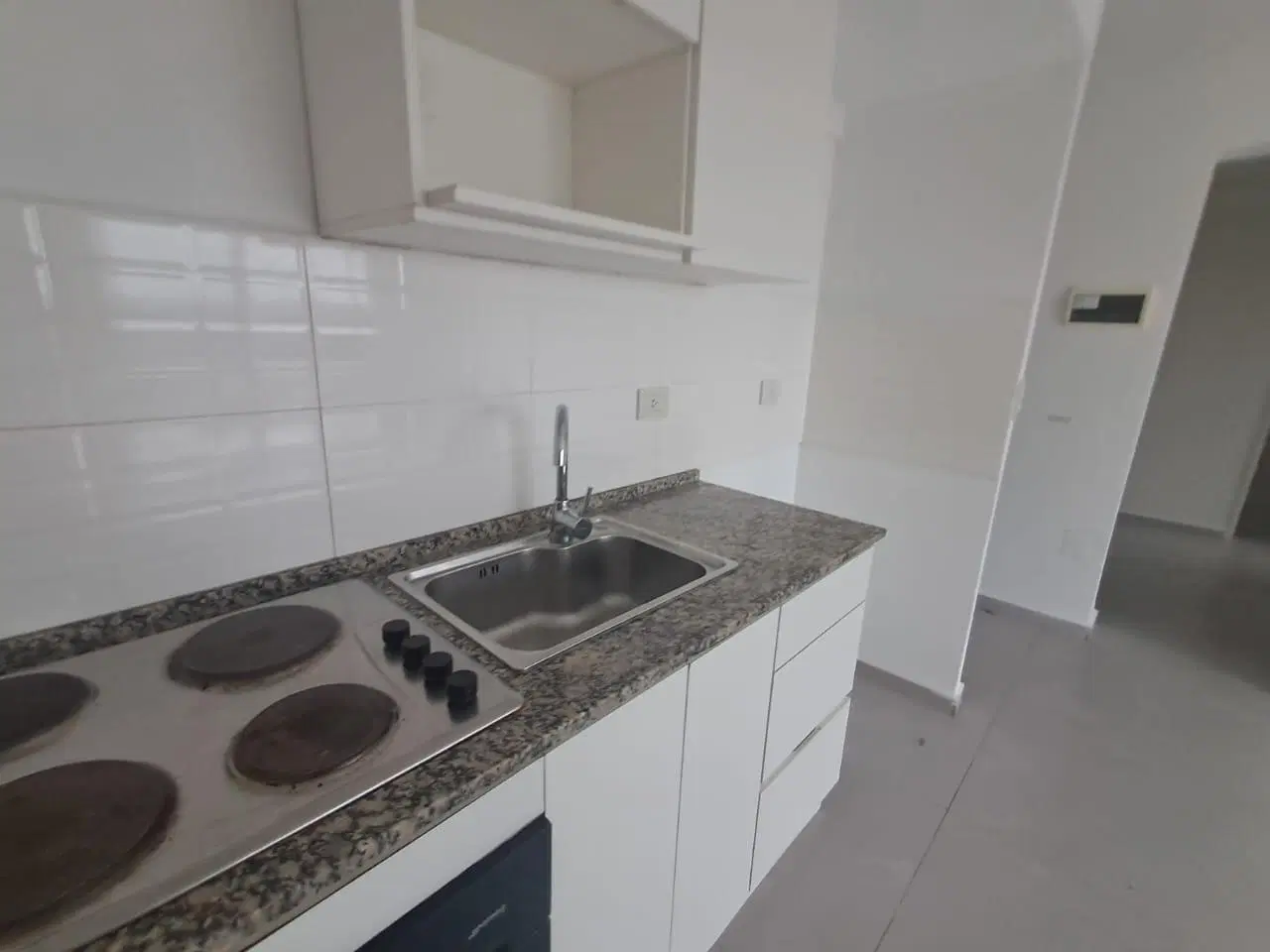Moderno departamento de 2 ambientes en Morón 3