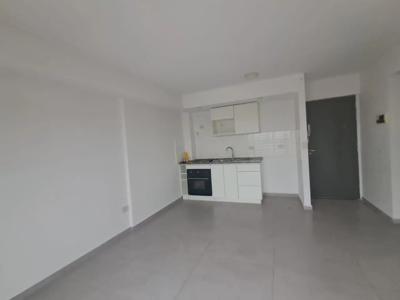Moderno departamento de 2 ambientes en Morón 5