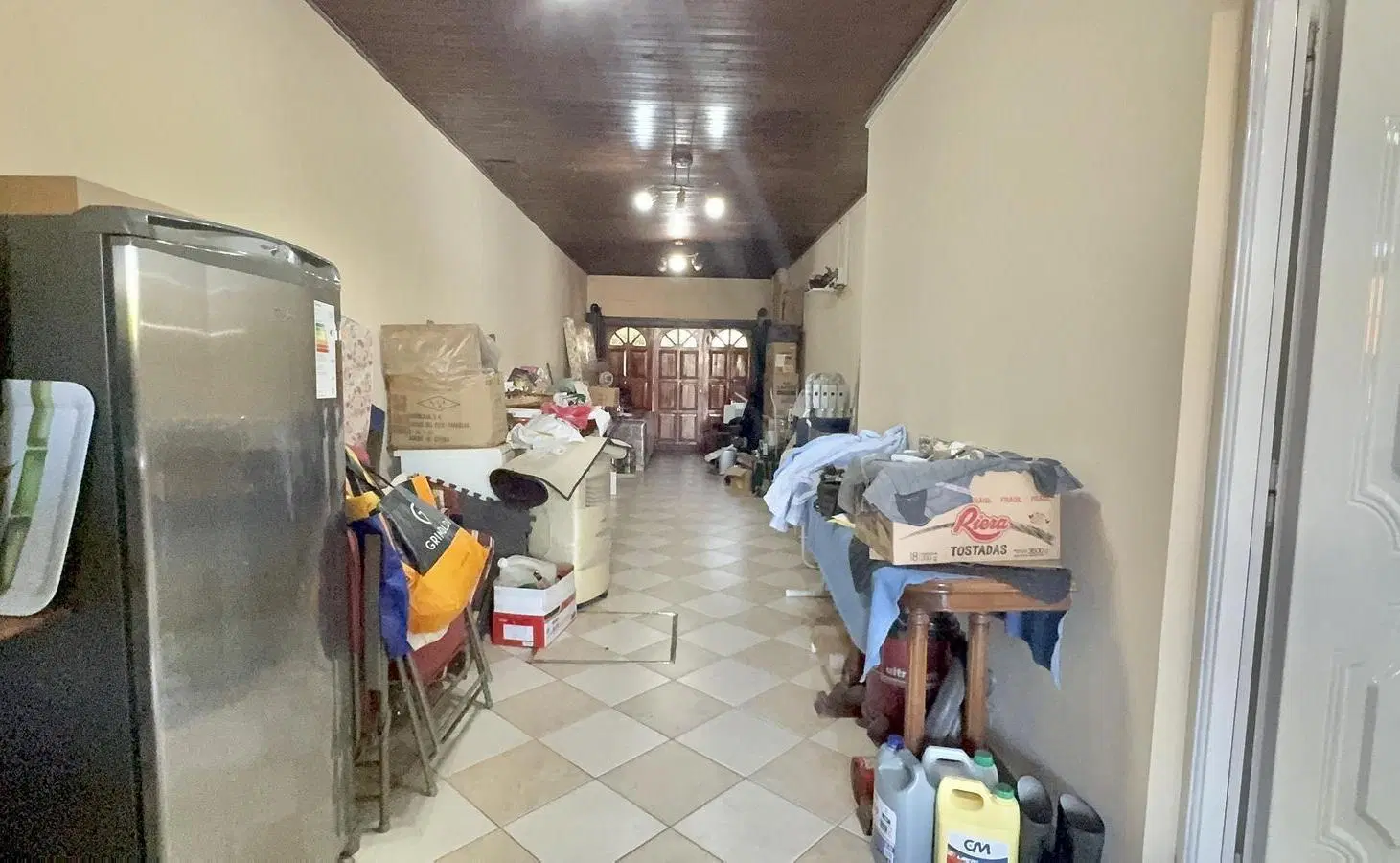 Casa de 4 ambientes con pileta en Moron 4