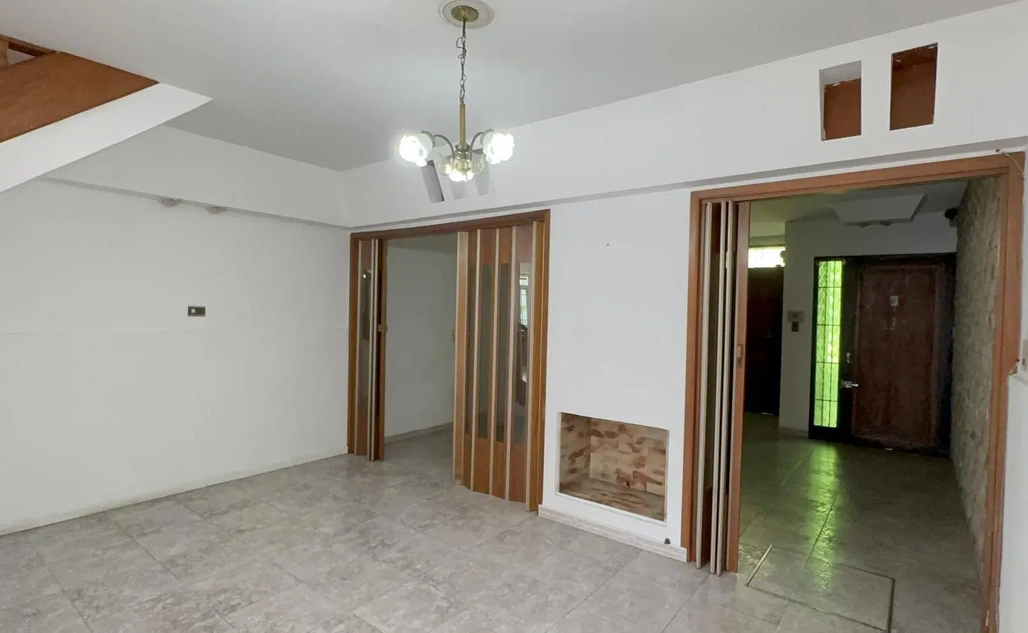 Dúplex con patio y cochera en ubicación estratégica de San Justo 5