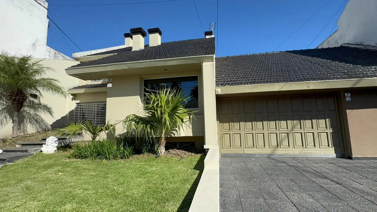 Casa con parque y pileta 4