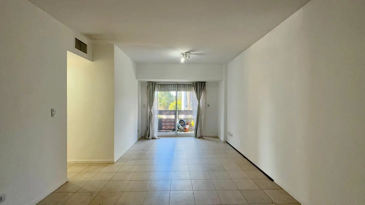 Moderno departamento de 3 ambientes en Morón 2
