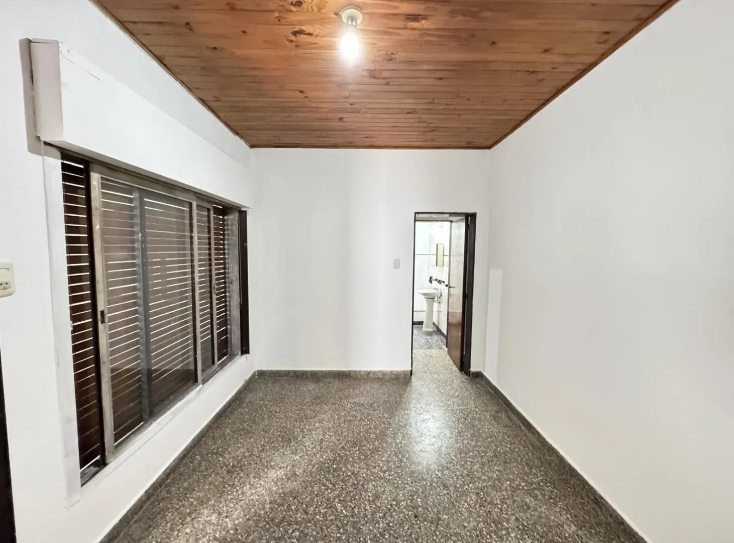 Departamento de 2 ambientes en venta en Moron Sur 4