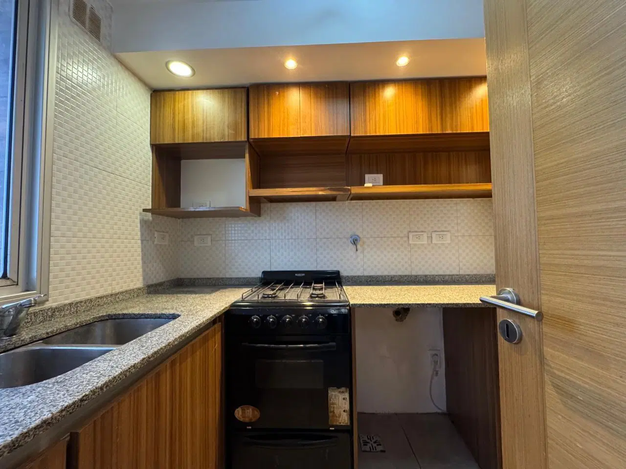 Moderno departamento de dos ambientes apto crédito, en Morón 8