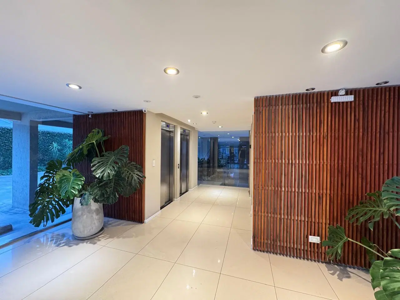 Moderno departamento de dos ambientes apto crédito, en Morón 1