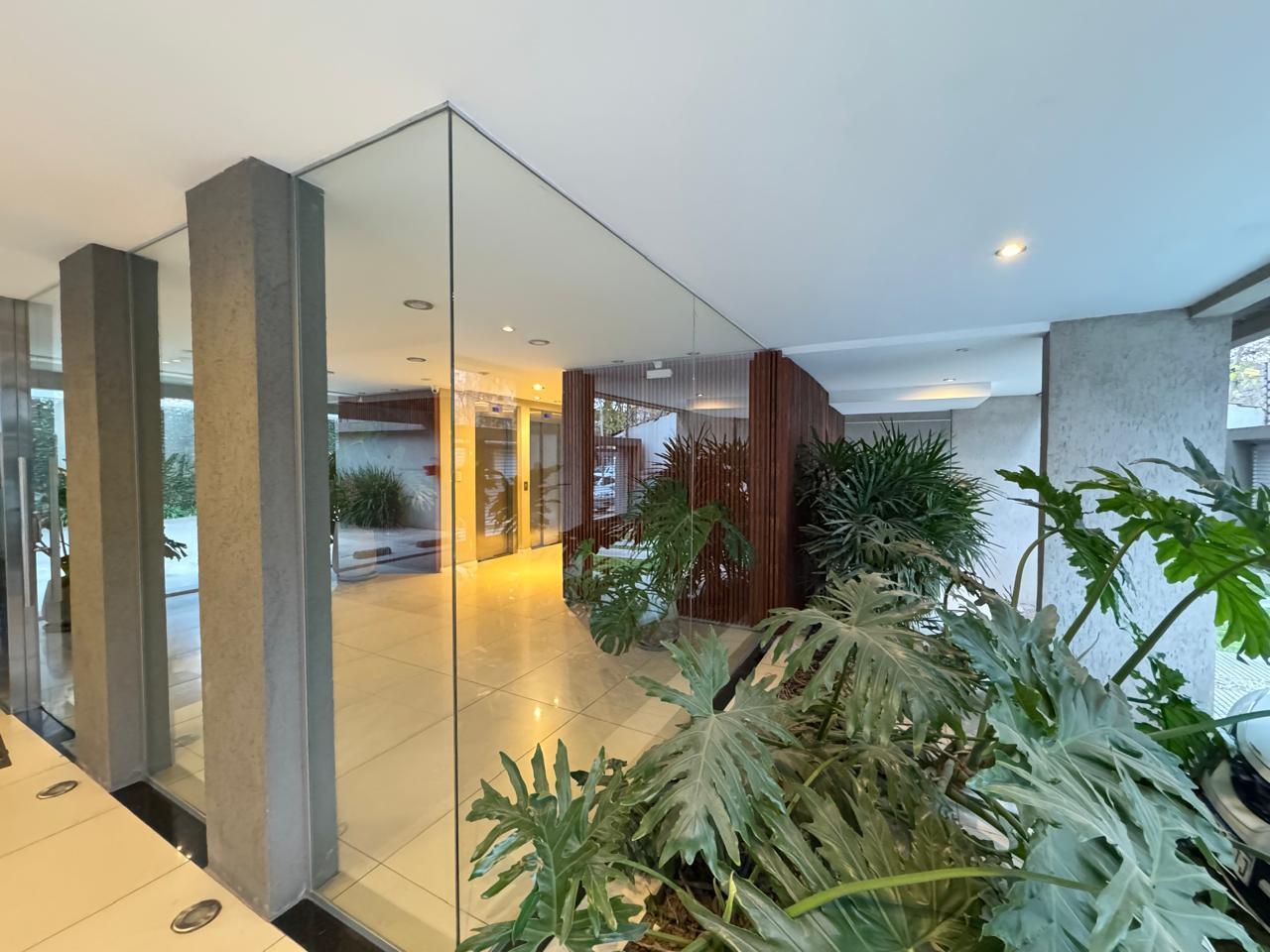 Foto de Moderno departamento de dos ambientes apto crédito, en Morón, imagen 2