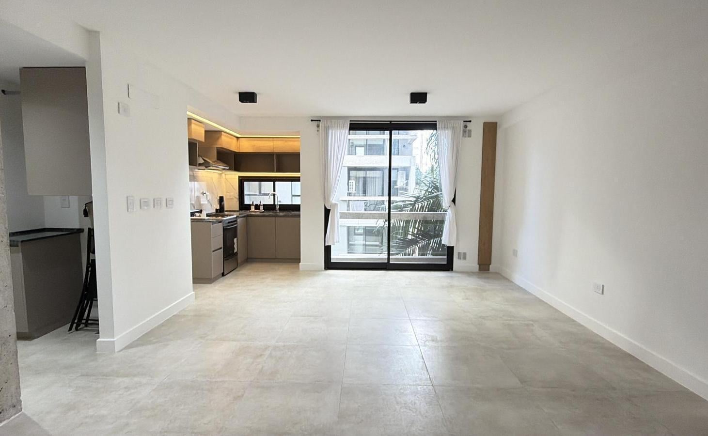 Foto de Monoambiente en excelente edificio de categoría en Morón, imagen 2