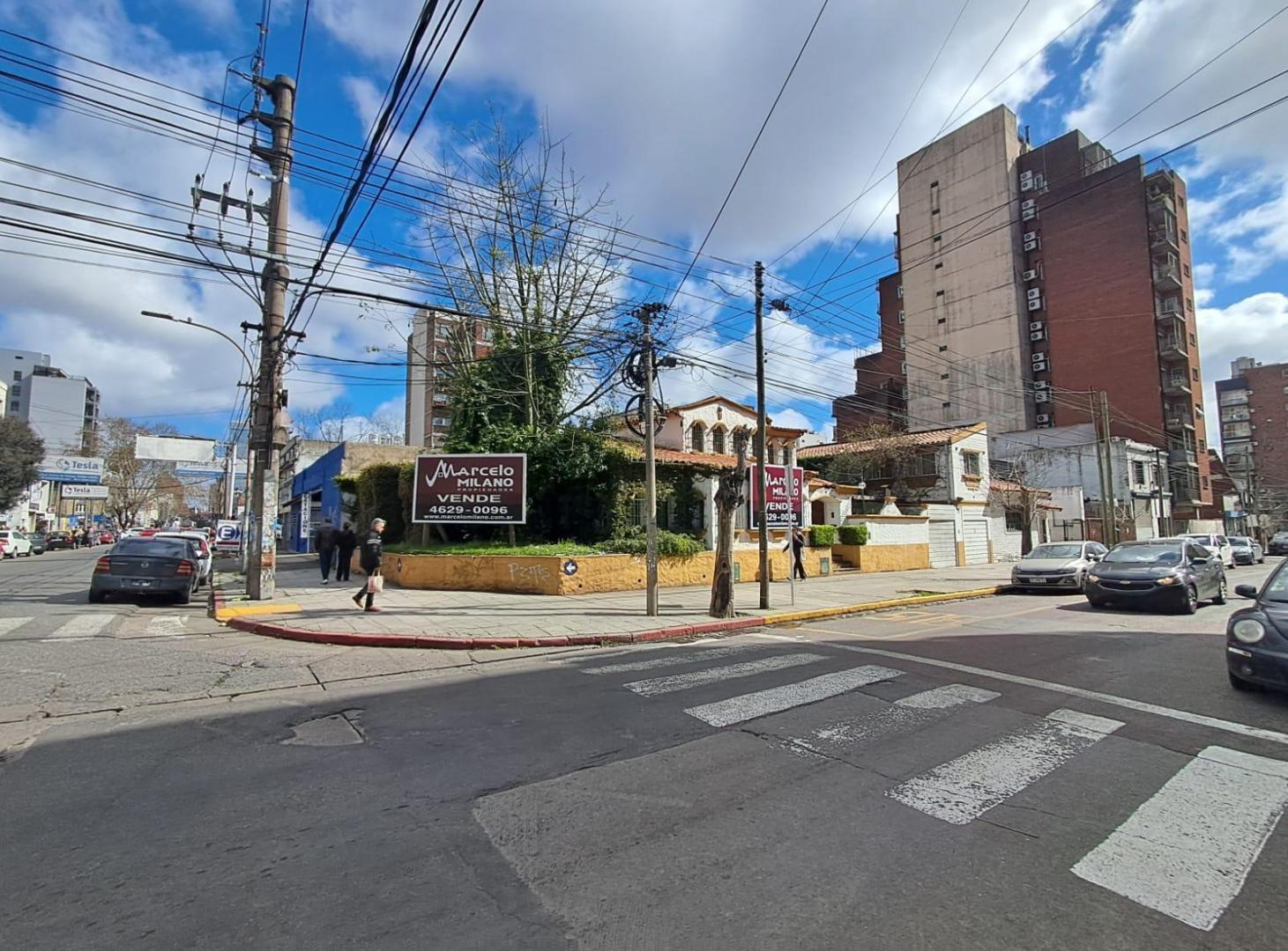 Foto de Esquina estratégica en Morón Centro Apto desarrollo, imagen 2