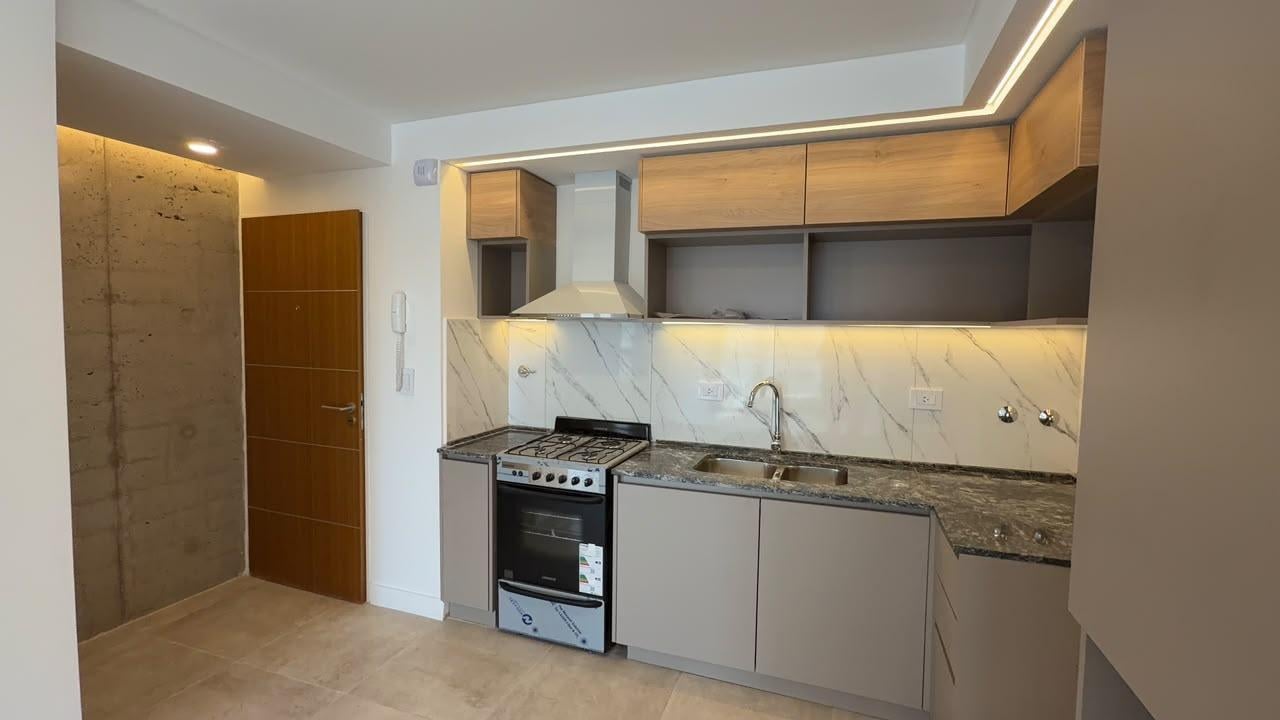 Foto de Departamento en alquiler con cochera, imagen 3