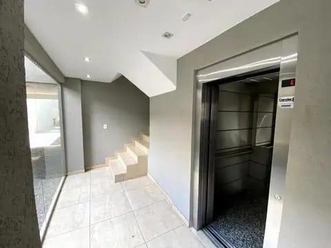 Foto de Departamento de 2 ambientes en venta en Moron, imagen 3