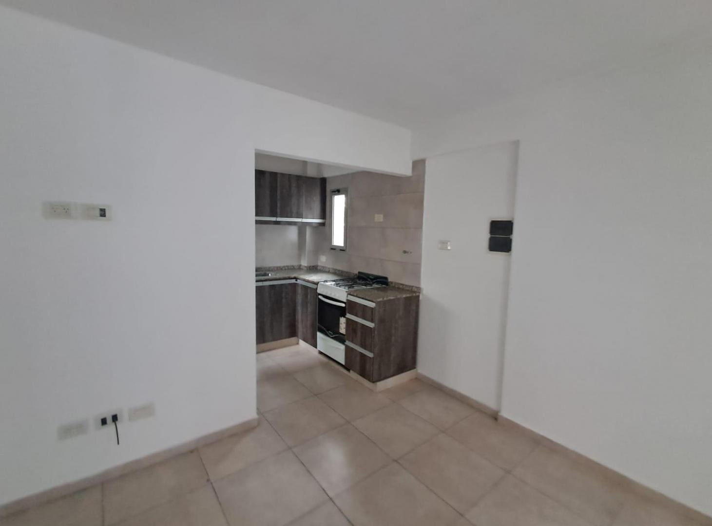 Foto de Departamento de 2 ambientes en alquiler Moron, imagen 2