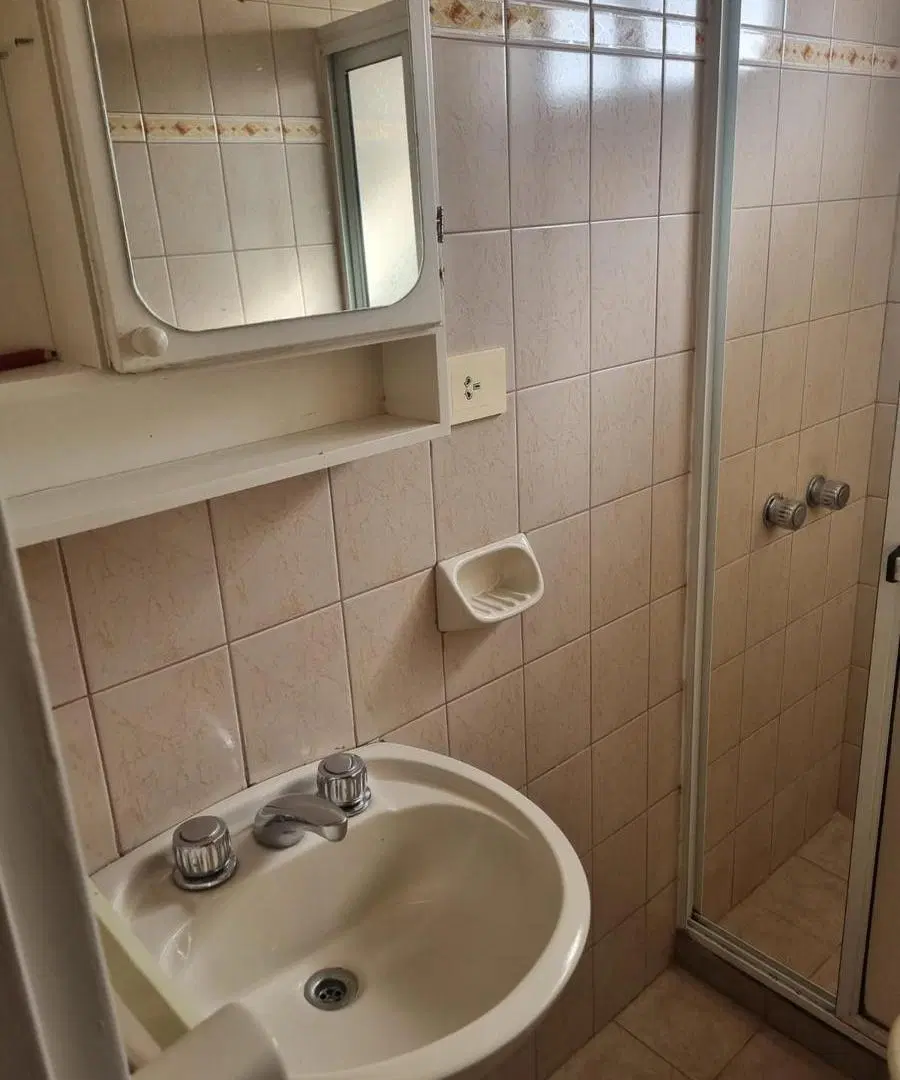 Monoambiente/Oficina en alquiler en Rivadavia al 600 3