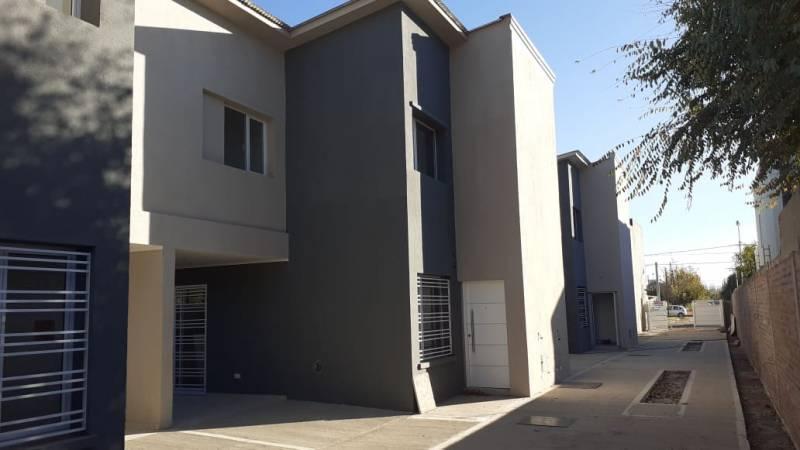 Foto de PH DE DOS DORMITORIOS EN VENTA EN PLOTTIER, imagen 1