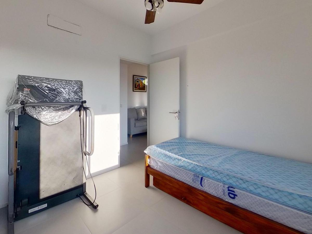 Departamento en Monte Castro 3