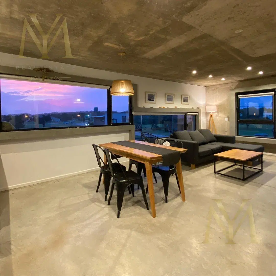 OPORTUNIDAD REAL!! Edificio de cuatro departamentos en VENTA 8