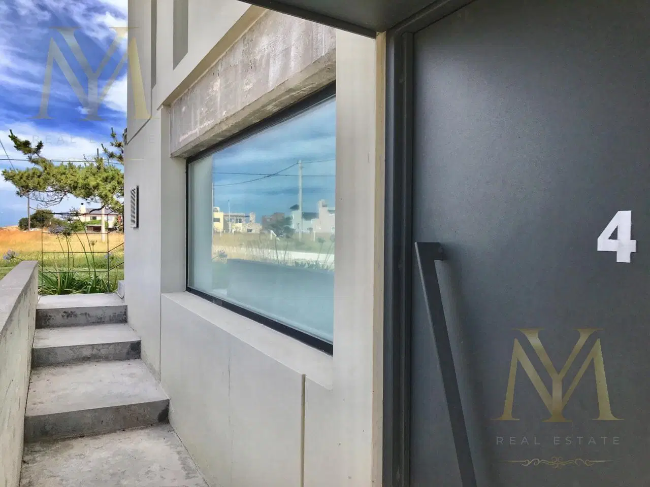 OPORTUNIDAD REAL!! Edificio de cuatro departamentos en VENTA 2
