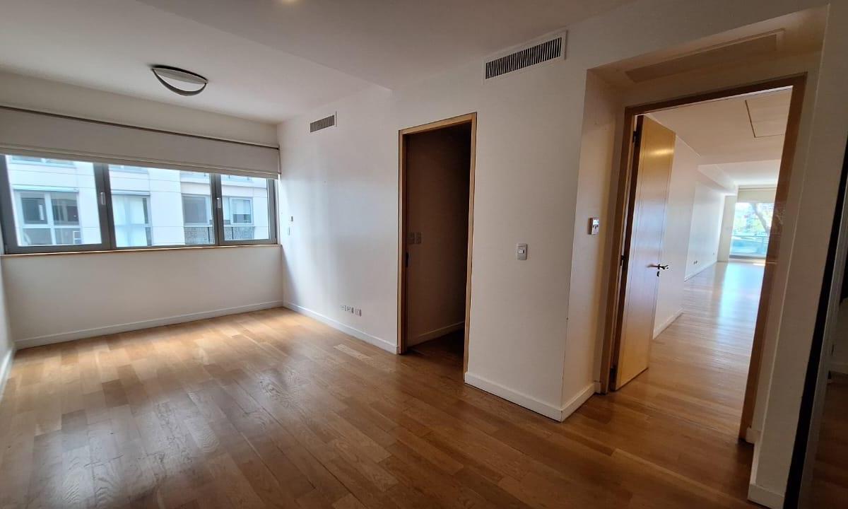Venta Puerto Madero Madero Center 4 Ambientes 3 Cocheras y Baulera 5