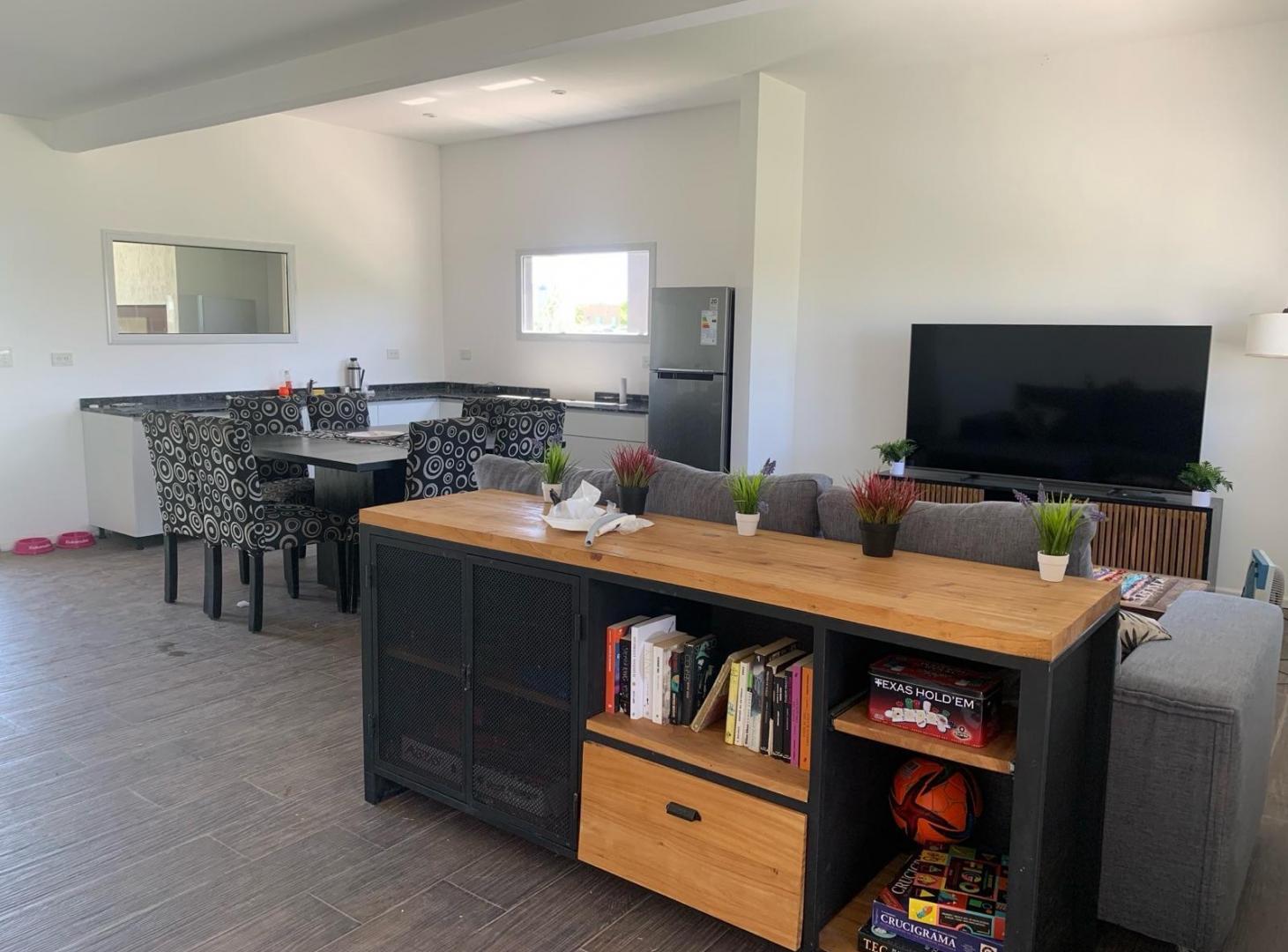 CASA EN VENTA, 4 AMBIENTES, SAN SEBASTIAN, AREA 13