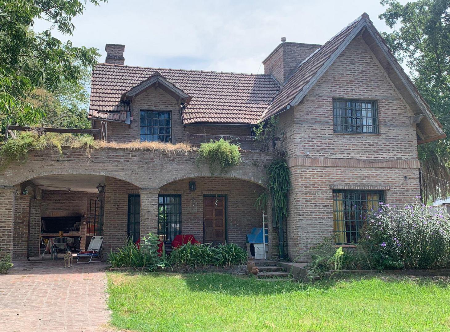 Venta Casa 5 amb Barrio Abierto Zarate Campana