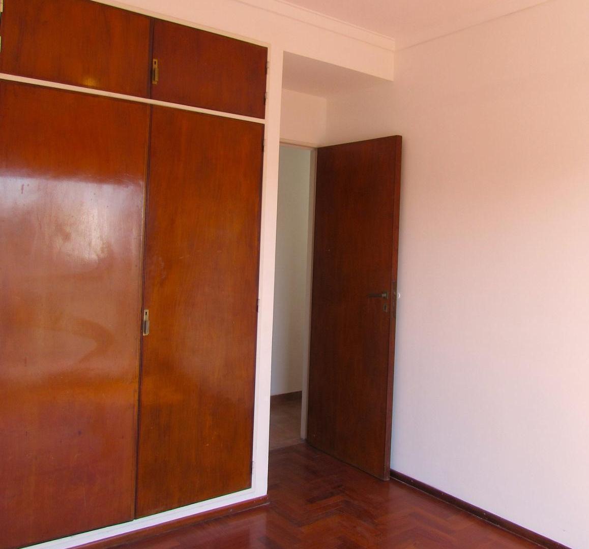 Foto de Departamento 3amb con balcòn y patio Avellaneda, imagen 4