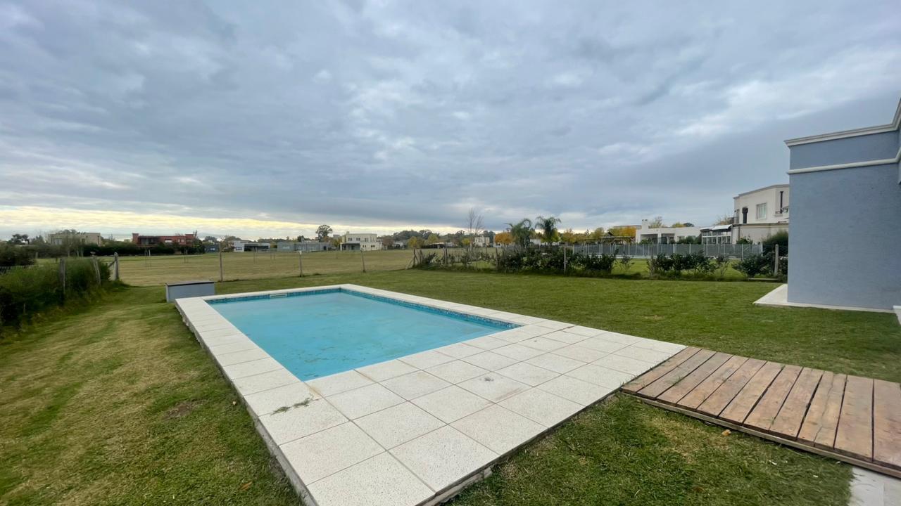 Casa en venta San Sebastián Area 1