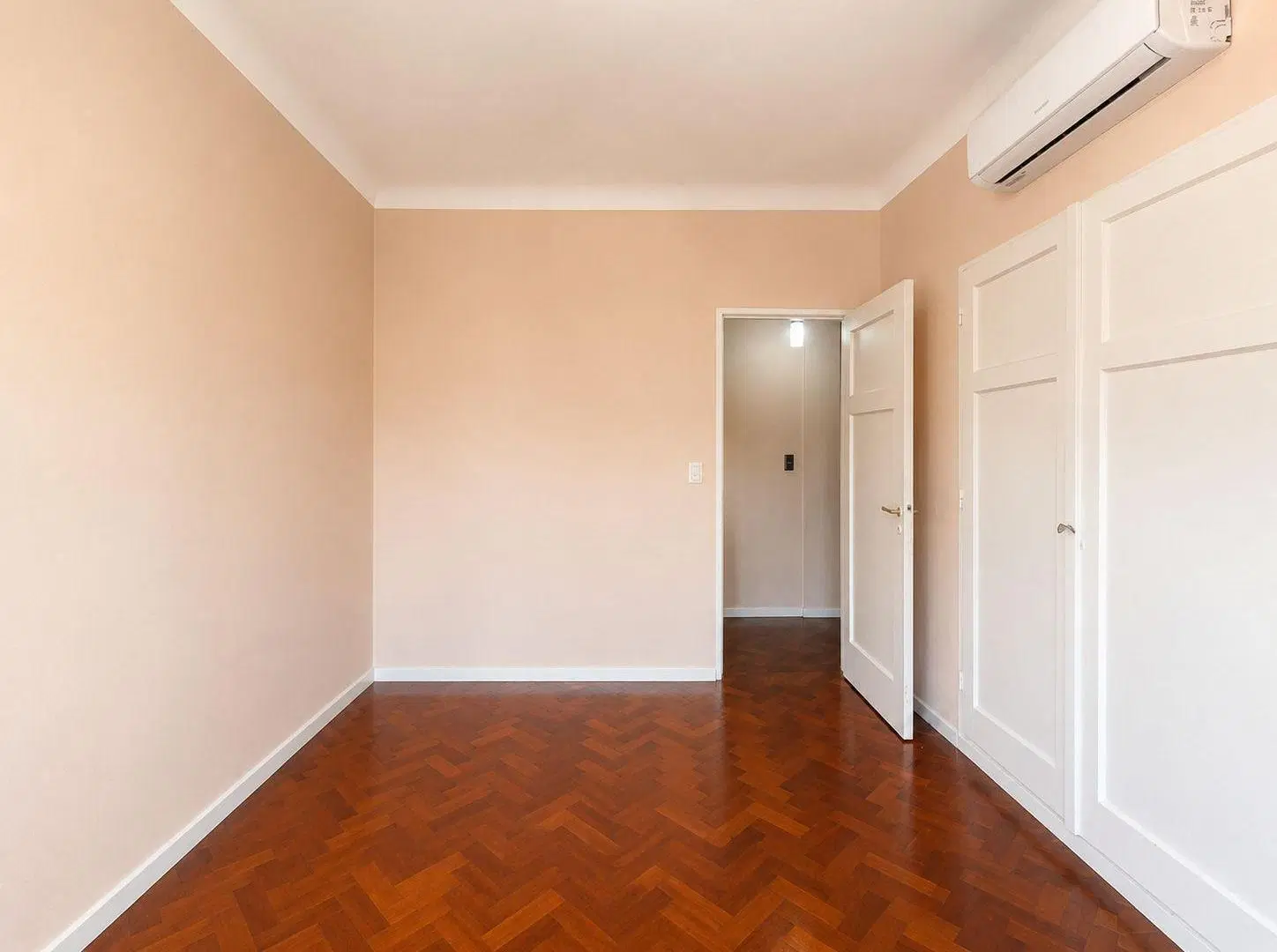 Departamento 3 Ambientes en Alquiler en Parque Chacabuco con Balcón 4
