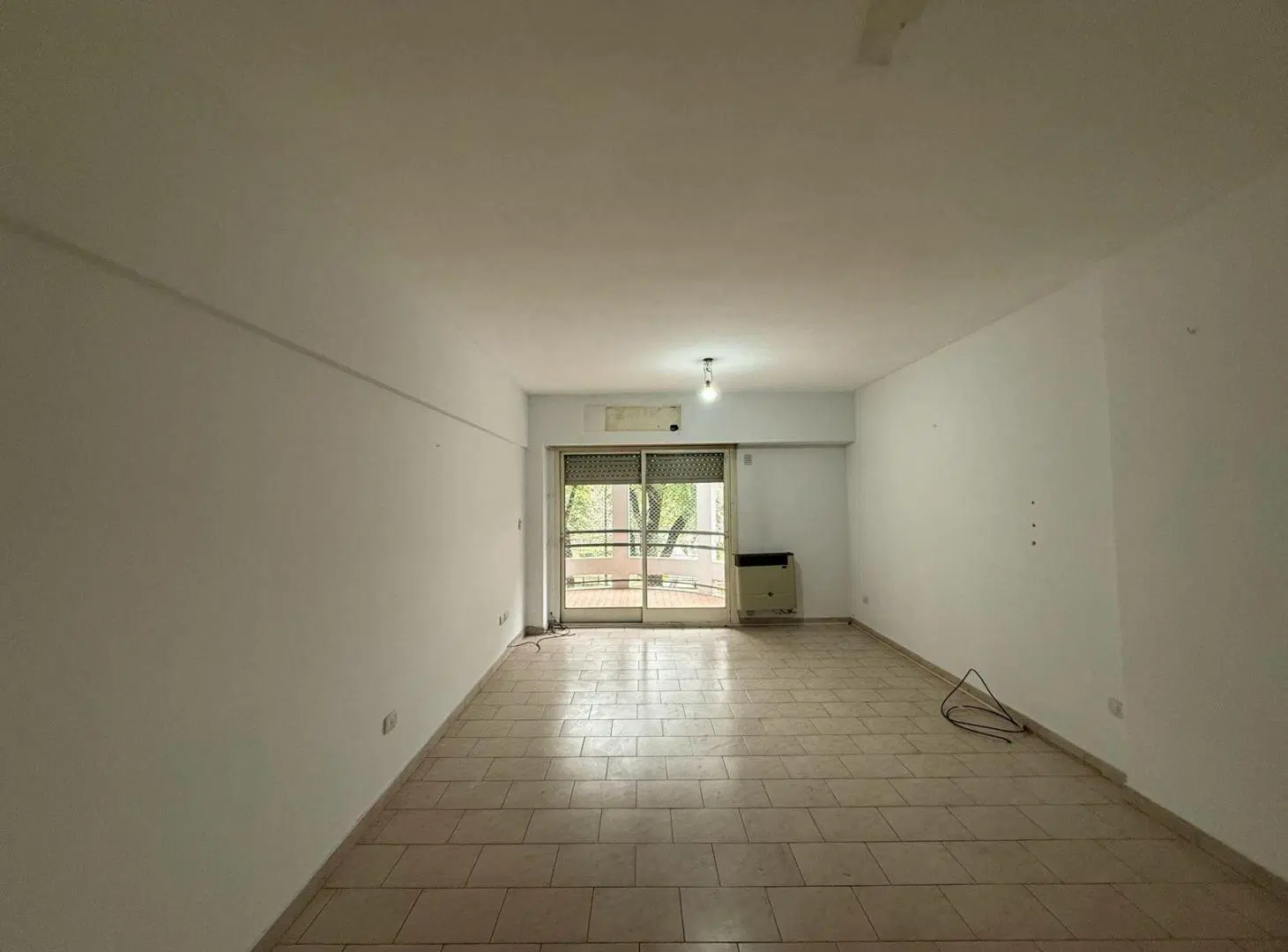 Departamento de 3 ambientes c/cochera en Flores 4
