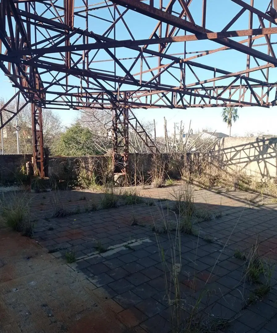Terreno en venta Lote 564 m2 sobre Avenida Mitre Sarandi Avellaneda 4