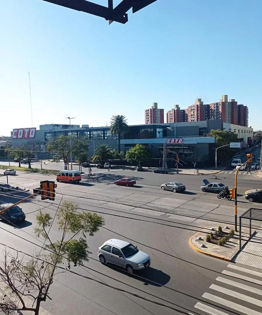 Terreno en venta Lote 564 m2 sobre Avenida Mitre Sarandi Avellaneda 5