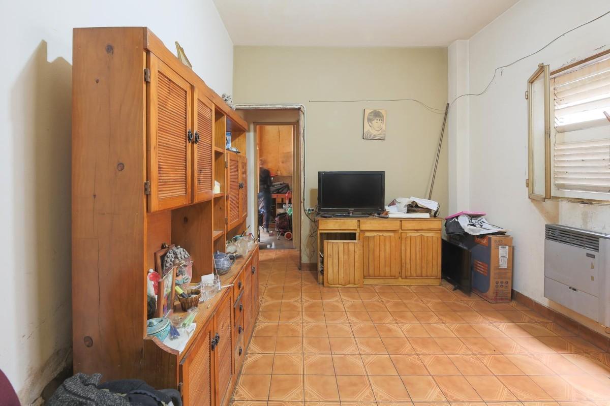 Foto de PH 3 ambientes en Villa Urquiza - Lateral - APTO CRÉDITO, imagen 3