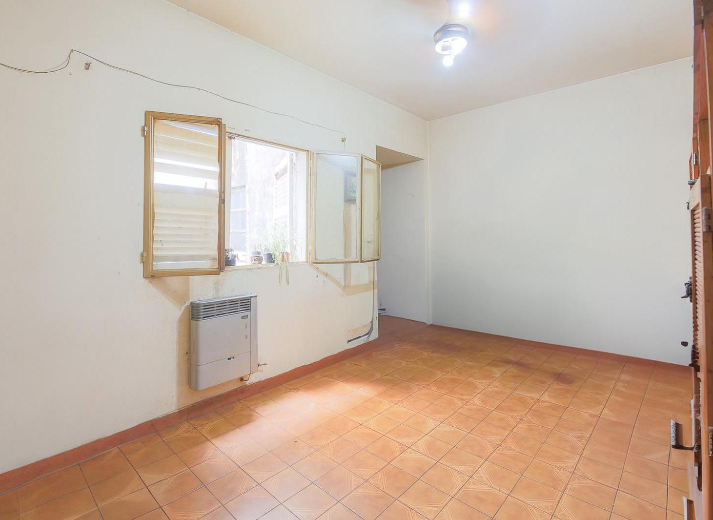 Foto de PH 3 ambientes en Villa Urquiza - Lateral - APTO CRÉDITO, imagen 5
