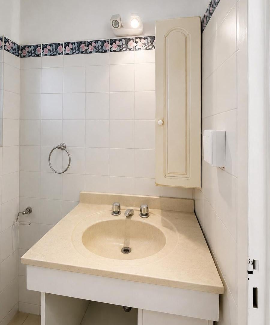 Foto de DEPARTAMENTO EN ALQUILER | 2 AMBIENTES REFACCIONADO | BALVANERA, imagen 3