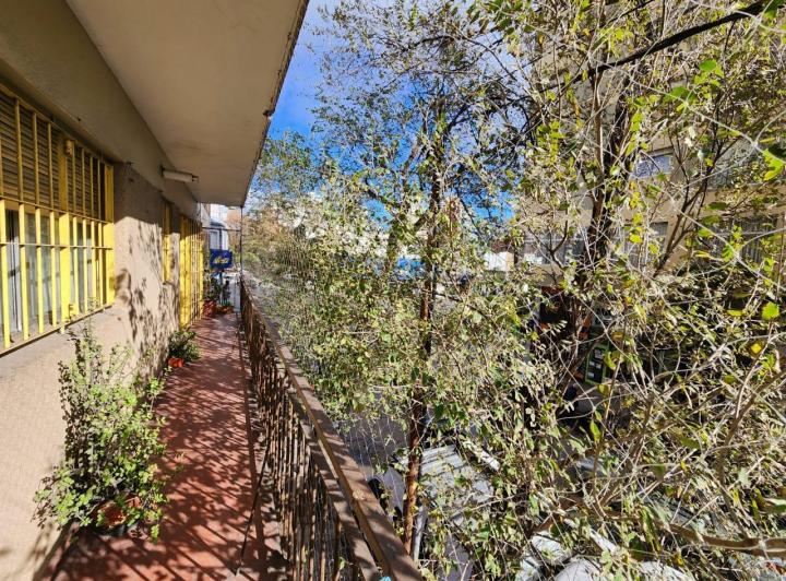 Departamento en venta de 3 ambientes externo con balcón y cochera en zona Centro 3