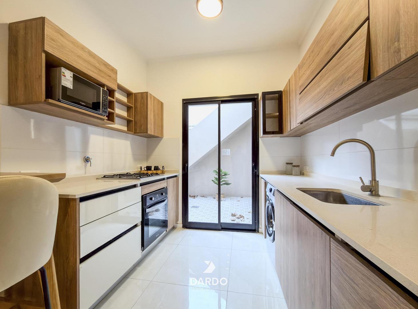 Foto de Chalet en PH 4 ambientes reciclado con garage en La Perla, imagen 5