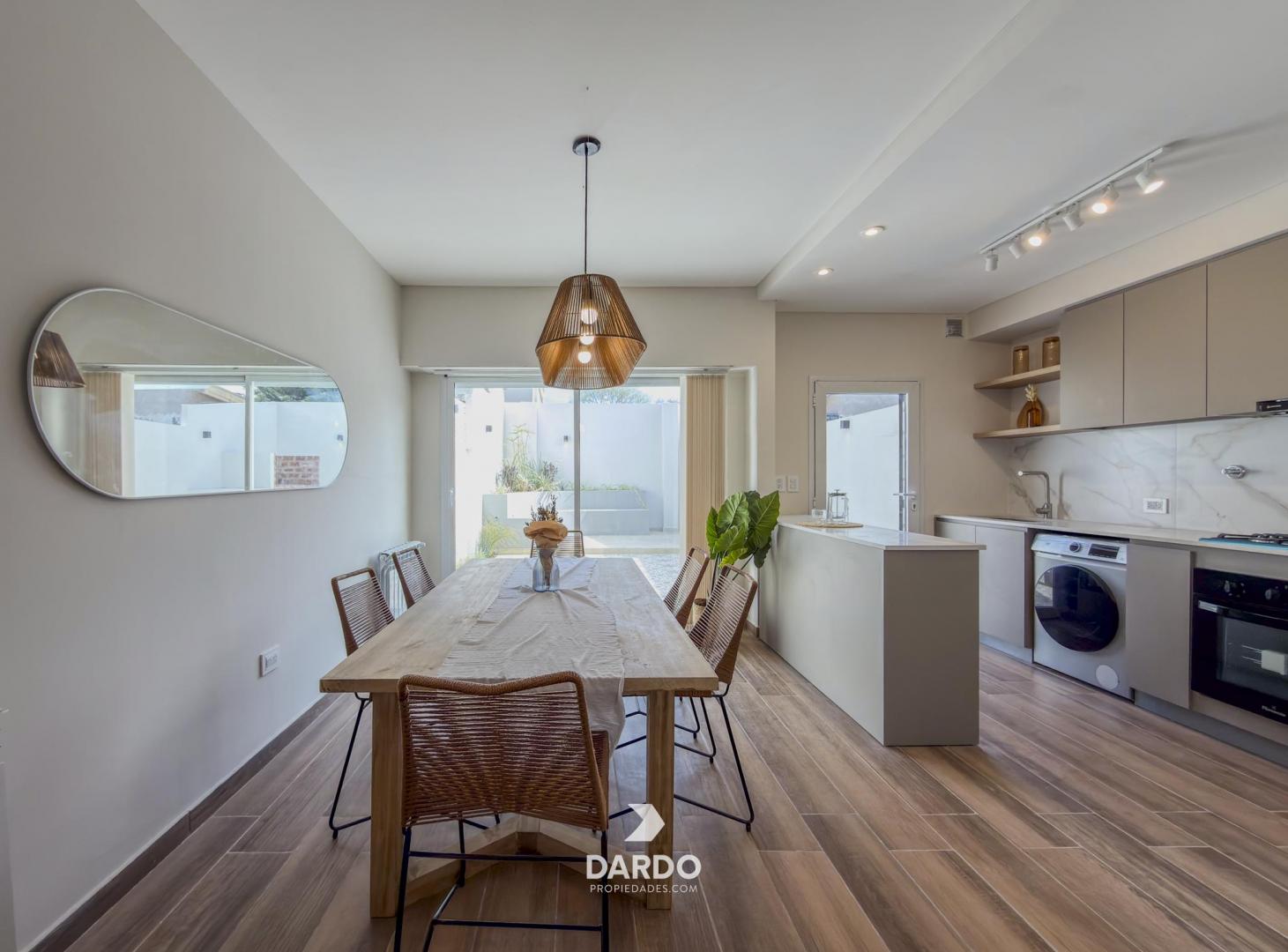Foto de Dúplex 4 ambientes en venta con cochera en Parque Luro, imagen 4