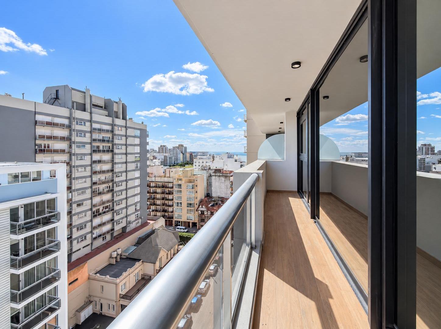 Foto de Semipiso 3 ambientes con terraza y cochera doble en Villa Grandas - La, imagen 3