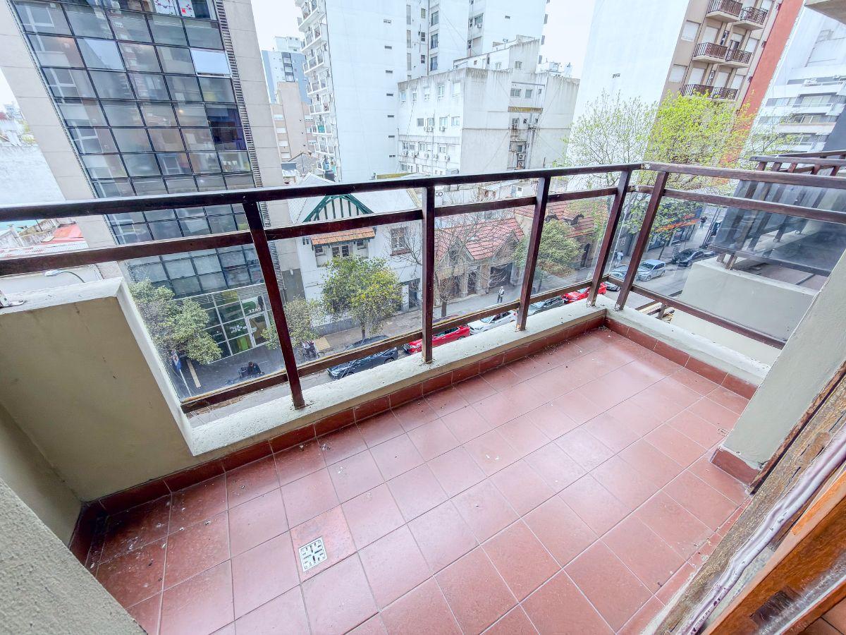 Foto de Departamento 2 ambientes con doble balcón en venta en La Perla / Centro, imagen 4