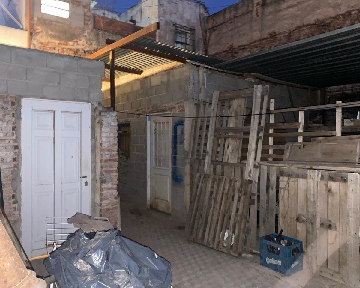 Venta Casa Mas 2 Departamentos a Reciclar Sobre Av 3