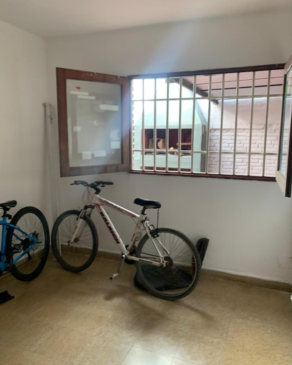 Venta de Casa Mas Dpto en Barrio Juan Xxiii! Excelente Ubicacion Apta a Banco 4