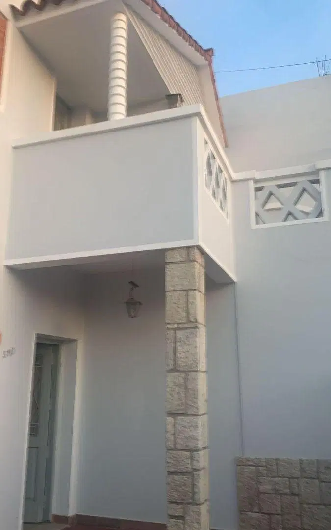 Casa con 225 m² y 3 dormitorios en venta, Alto Alberdi 4