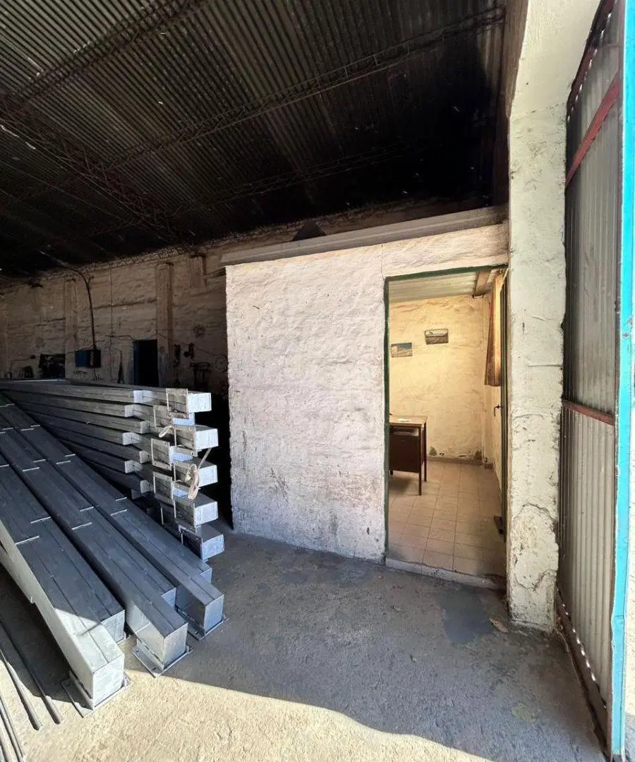 VENTA GALPONES EN LAGUNA LARGA 2